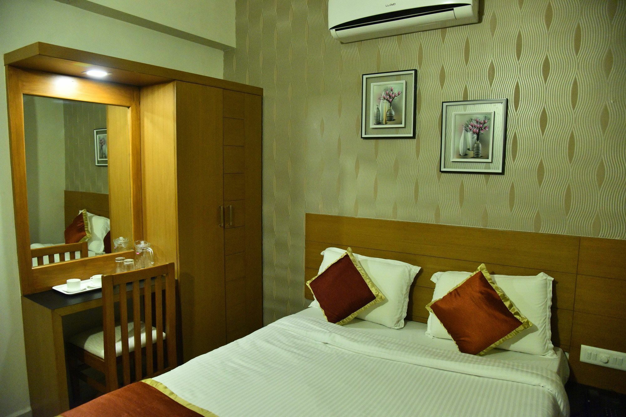 Zaith Residency Near Us Consulate & Apollo Hospitals Hotel Ченай Екстериор снимка